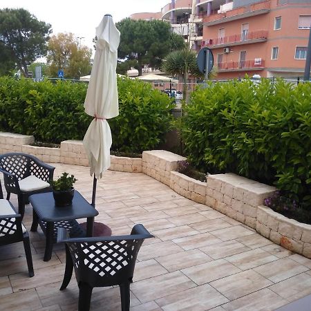 Casa Vacanze Margo' Monopoli Bagian luar foto