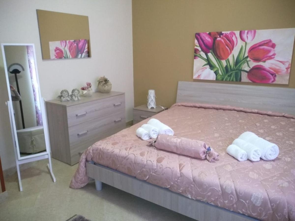 Casa Vacanze Margo' Monopoli Bagian luar foto